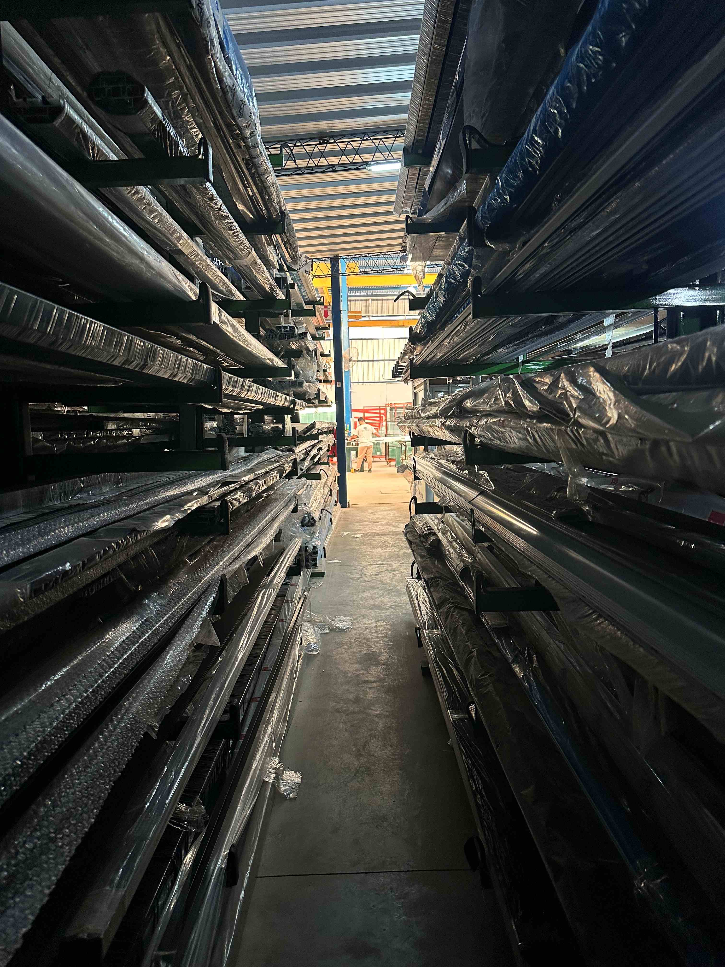 Almacén de perfiles de aluminio